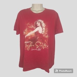 Vintage Taylor Swift Speak Now Tour 2011 Merch Women's Large Tshirt Red - RARE ❤
